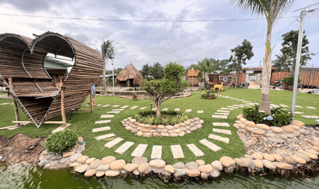 Cách khu du lịch sinh thái Milan Farm 3km